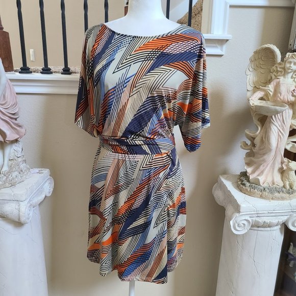 BCBGMaxAzria Dresses & Skirts - BCBG MAXAZRIA Kimono Dress Size M